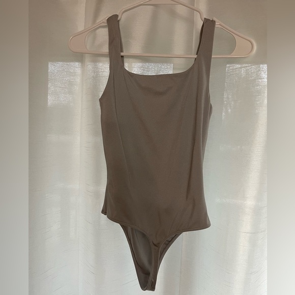 Babaton body suit - Picture 2 of 4